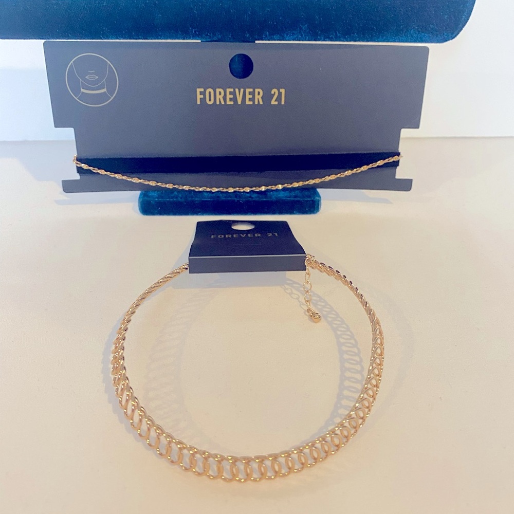 🛍️🛍️🛍️2 Sets of Necklaces/Chokers for $5 total